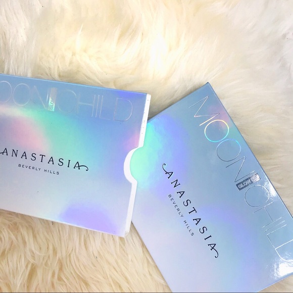 100% authentic Moon child Anastasia Beverly Hills
